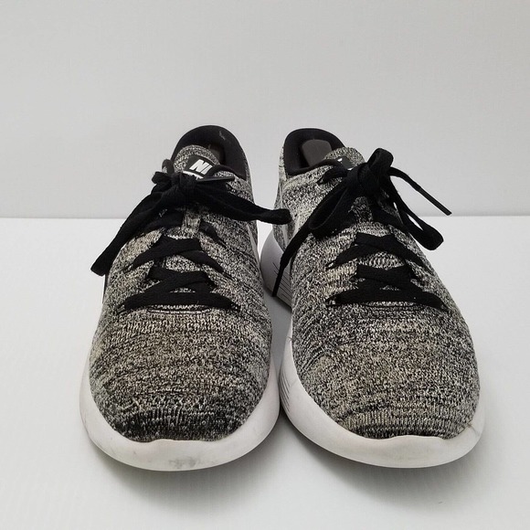 Nike - LunarEpic Low Flyknit Oreo Black Running Shoes - Women's 8 - 843765-001 - Picture 6 of 12
